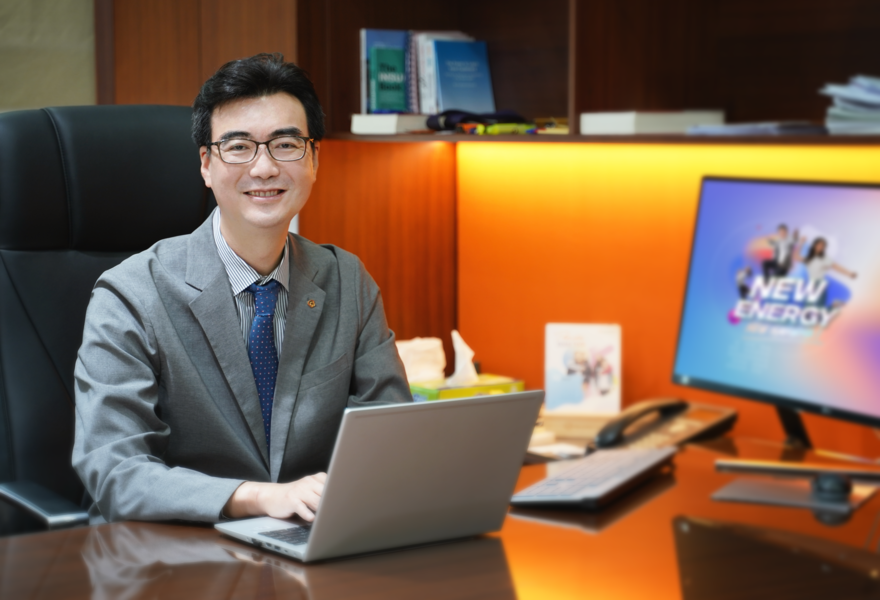 CEO ông Hwang Jun Hwan gia nhập Hanwha Life (Hàn Quốc) 