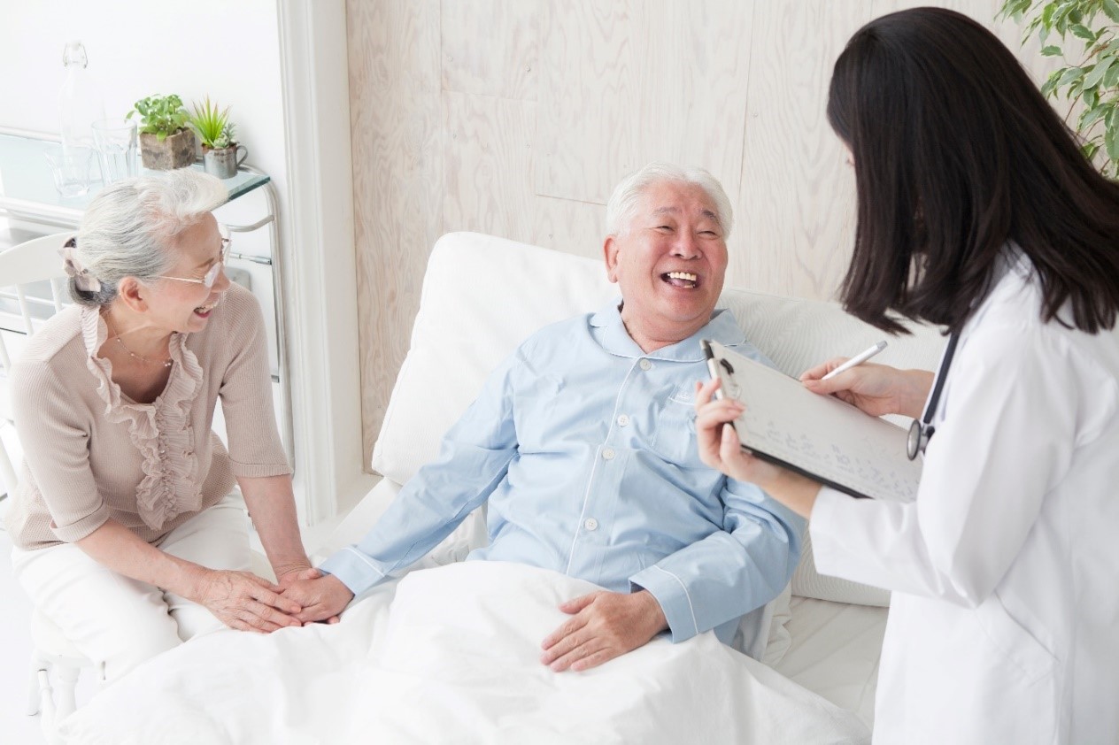 Bộ đôi sản phẩm Bảo Hiểm Đồng Hành Điều Trị Ung Thư và Hỗ Trợ Viện Phí Do Ung Thư là giải pháp bảo vệ vẹn toàn, giúp khách hàng an tâm điều trị