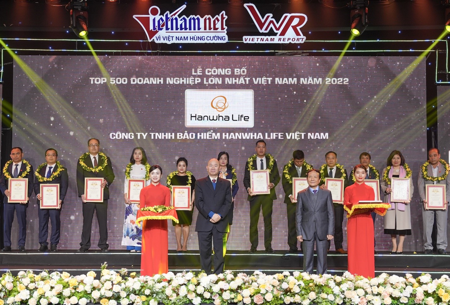 Hanwha Life xuất sắc vào Top 500 doanh nghiệp lớn nhất Việt Nam 2022
